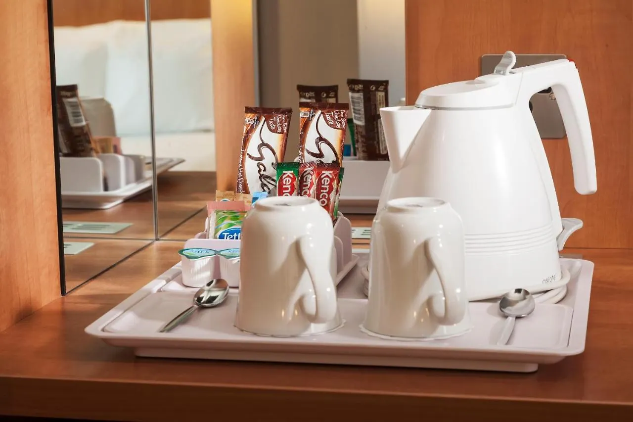 Holiday Inn Cardiff City By Ihg