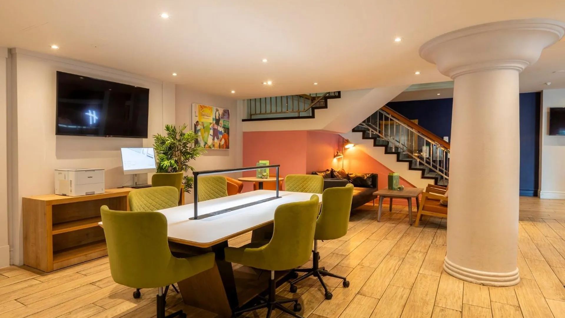 Hotel Holiday Inn Cardiff City By Ihg