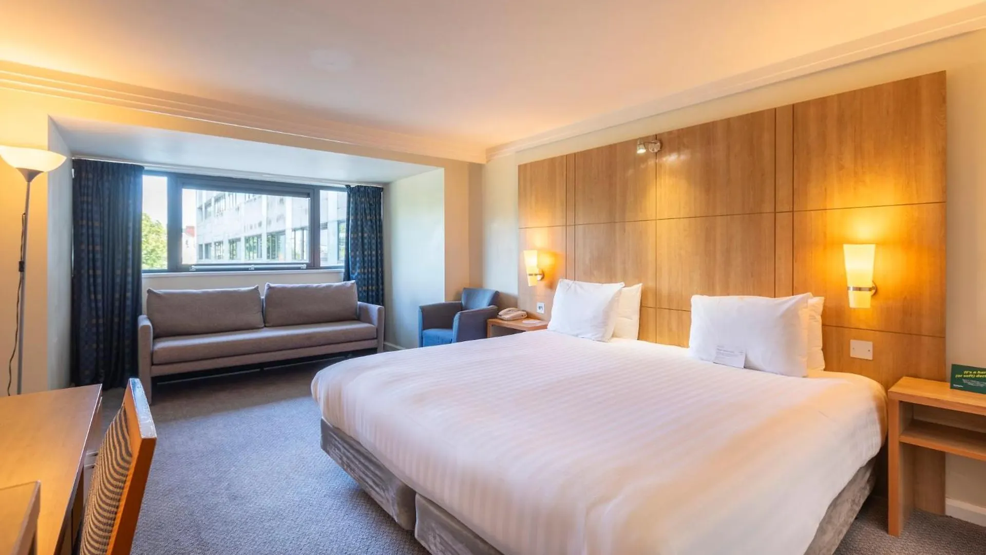 Holiday Inn Cardiff City By Ihg Hotel