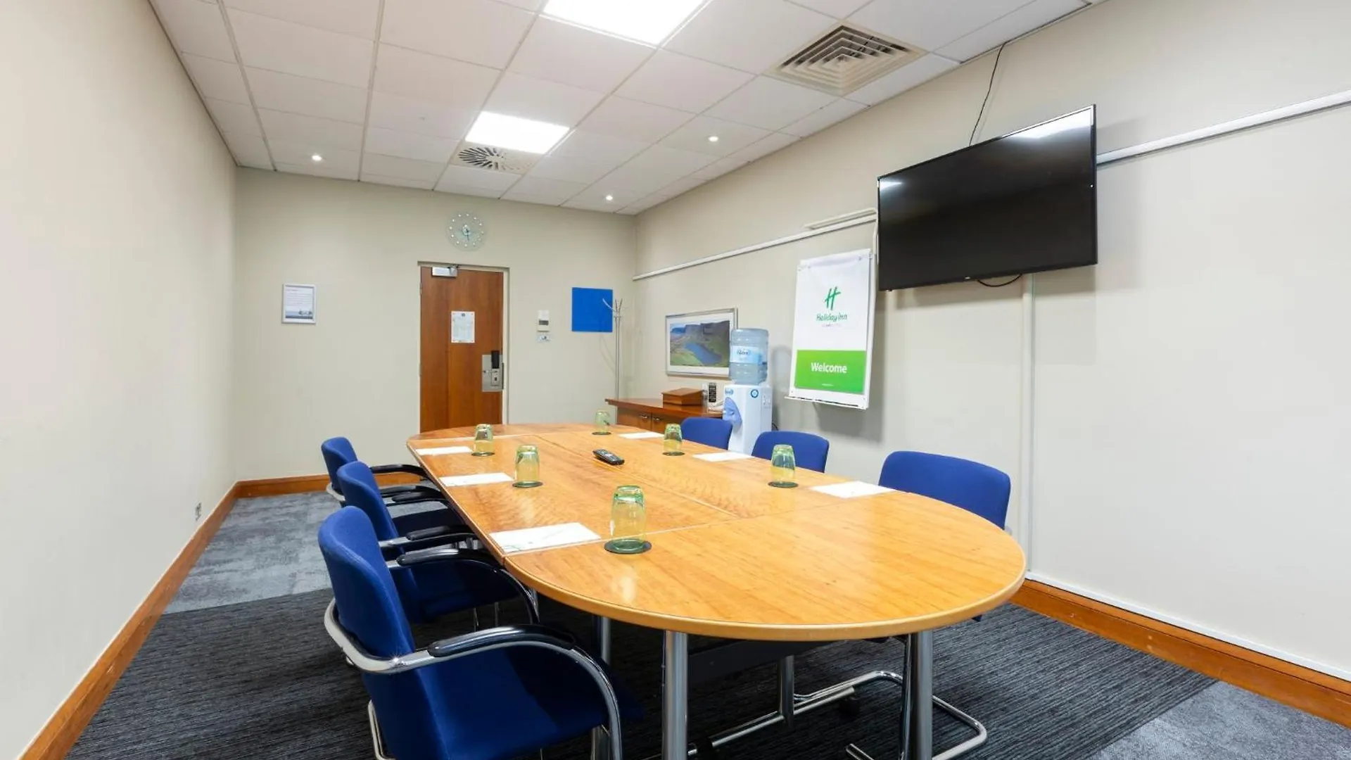 Holiday Inn Cardiff City By Ihg