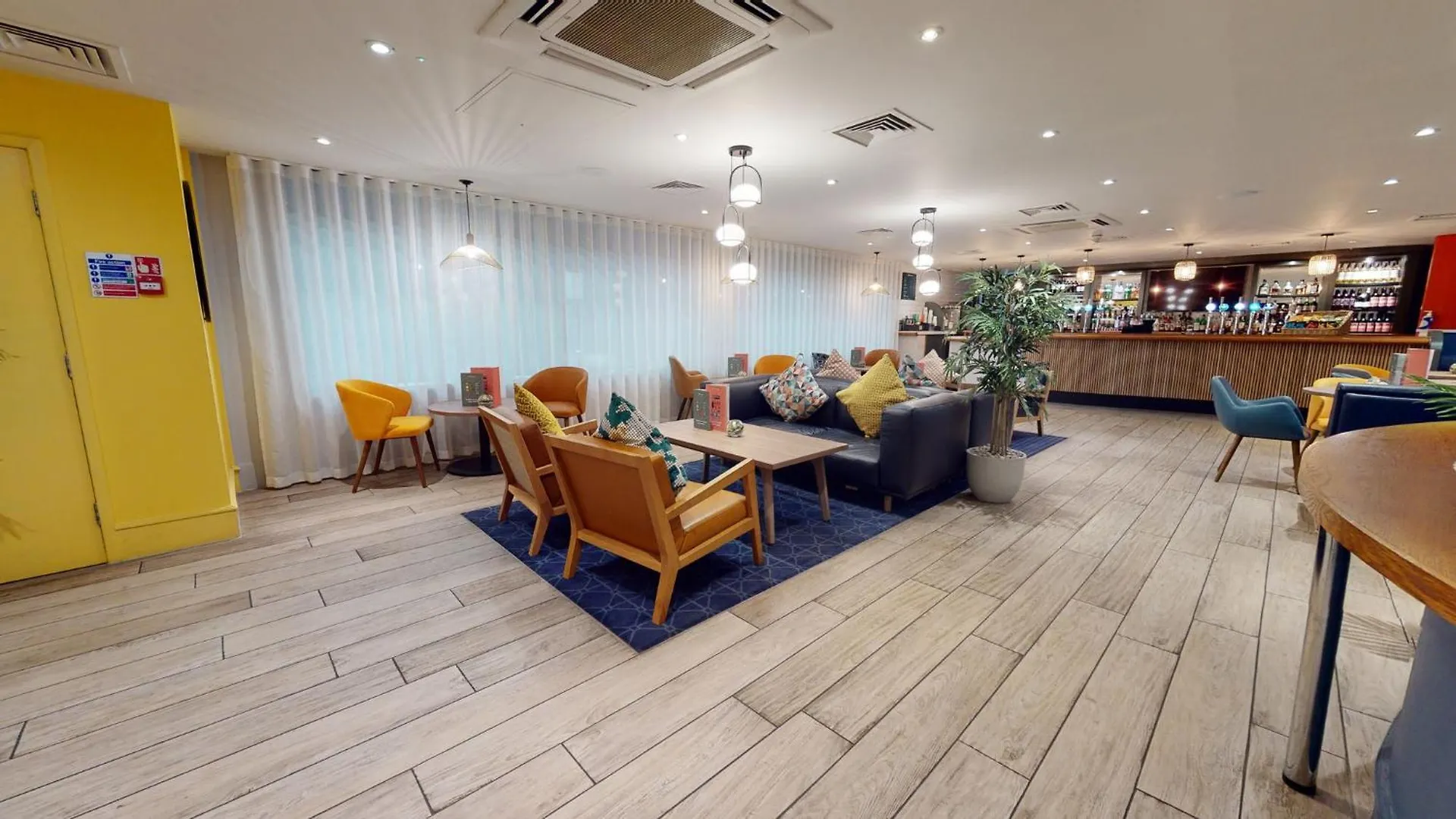 Holiday Inn Cardiff City By Ihg Hotel