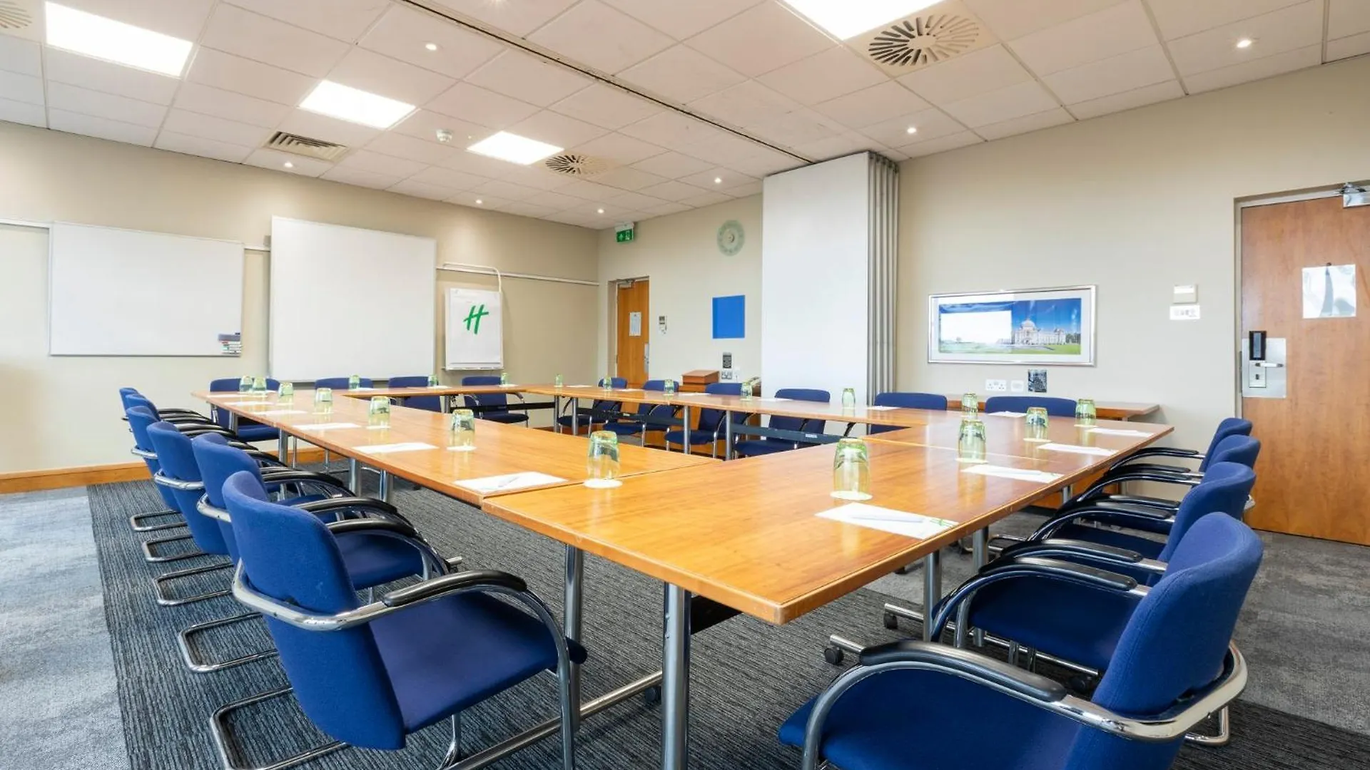 Hotel Holiday Inn Cardiff City By Ihg