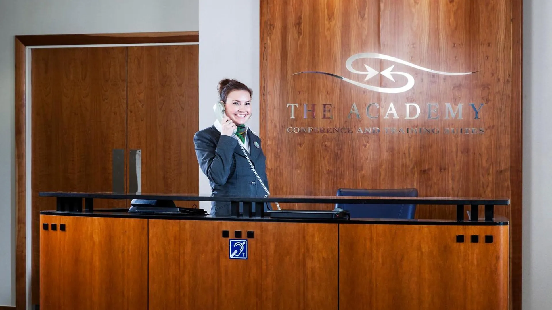 Holiday Inn Cardiff City By Ihg Hotel