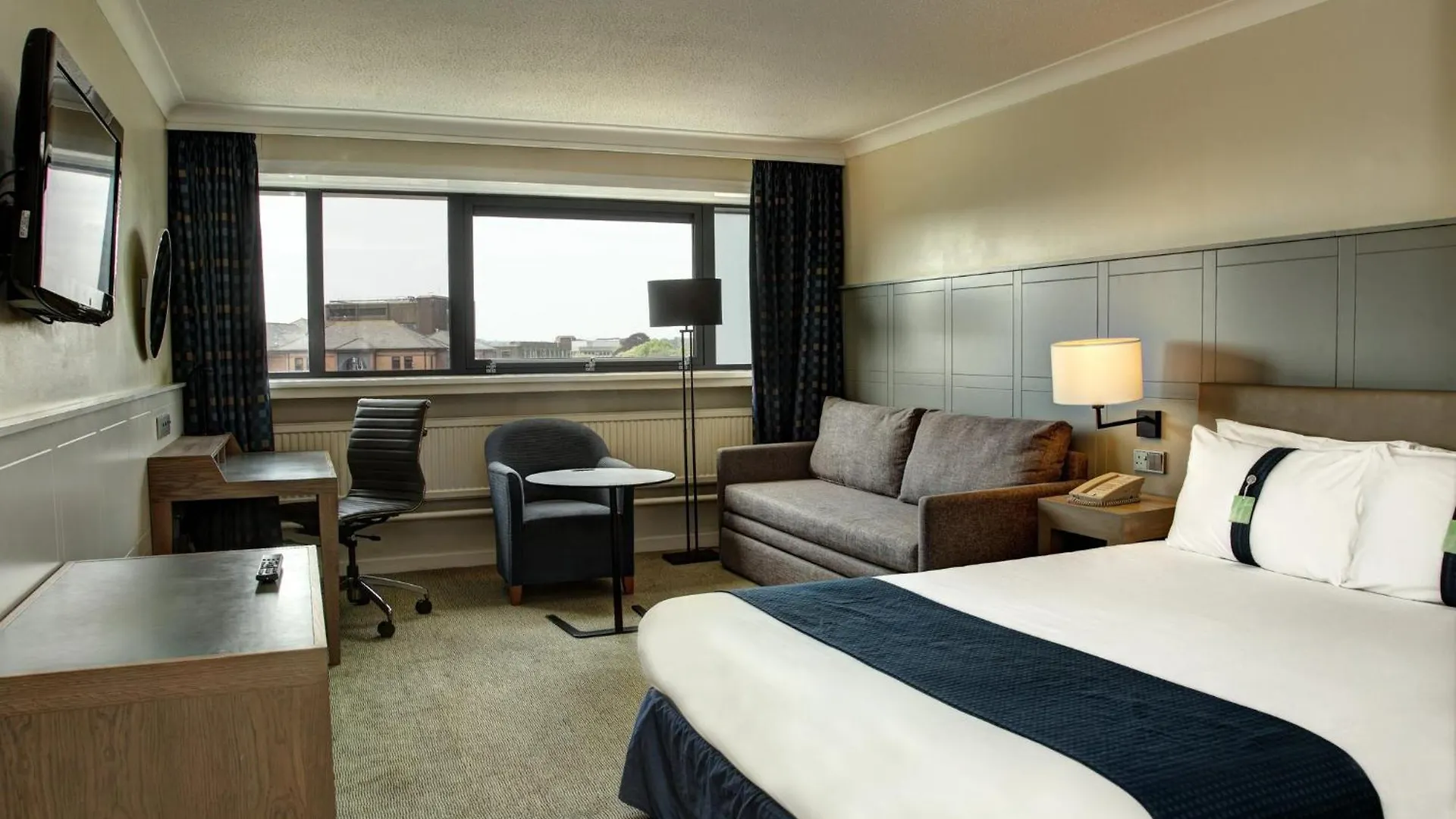 Holiday Inn Cardiff City By Ihg 4*,  United Kingdom