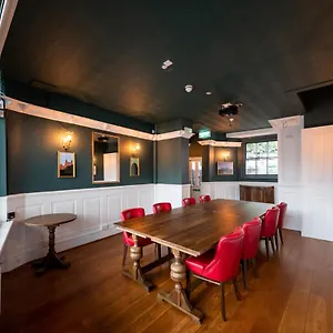 Hotel The Mitre By Innkeeper's Collection ****