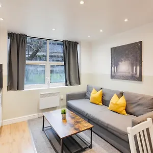 Apartment 4 Person Modern Nr Centre
