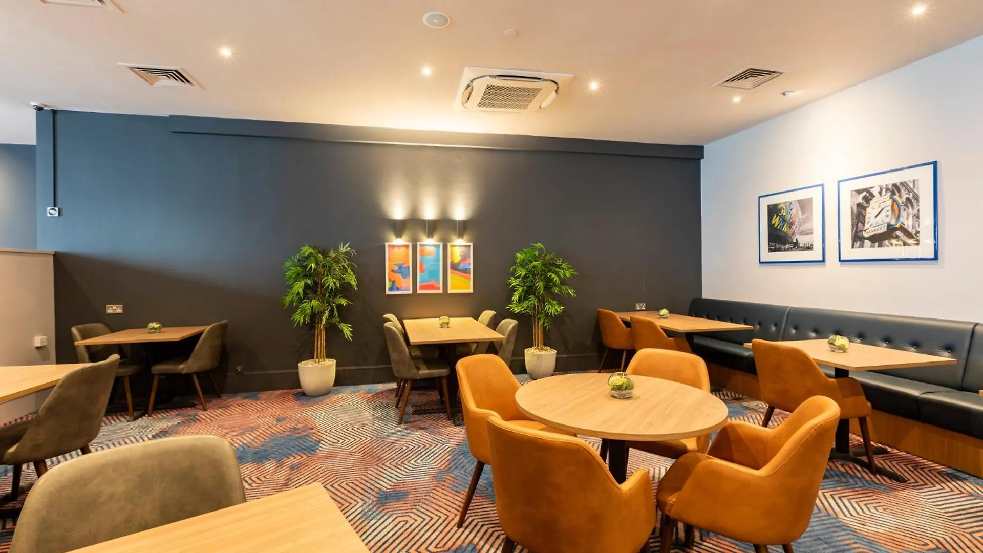 Hotel Holiday Inn Cardiff City By Ihg