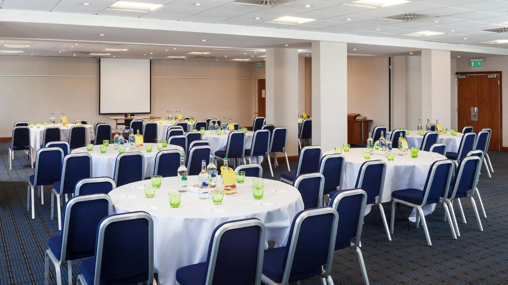 Hotel Holiday Inn Cardiff City By Ihg