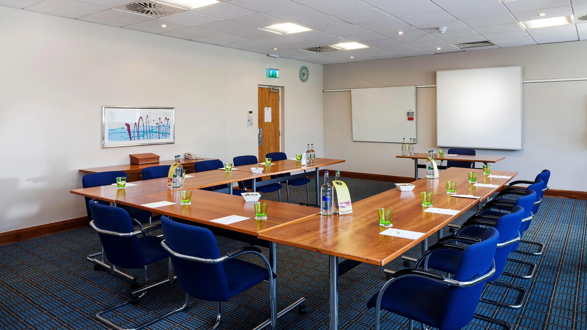 Holiday Inn Cardiff City By Ihg