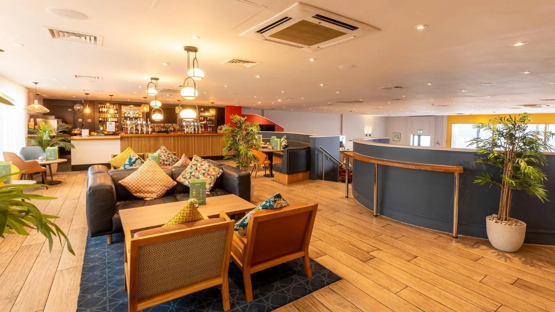 **** Hotel Holiday Inn Cardiff City By Ihg Royaume-Uni
