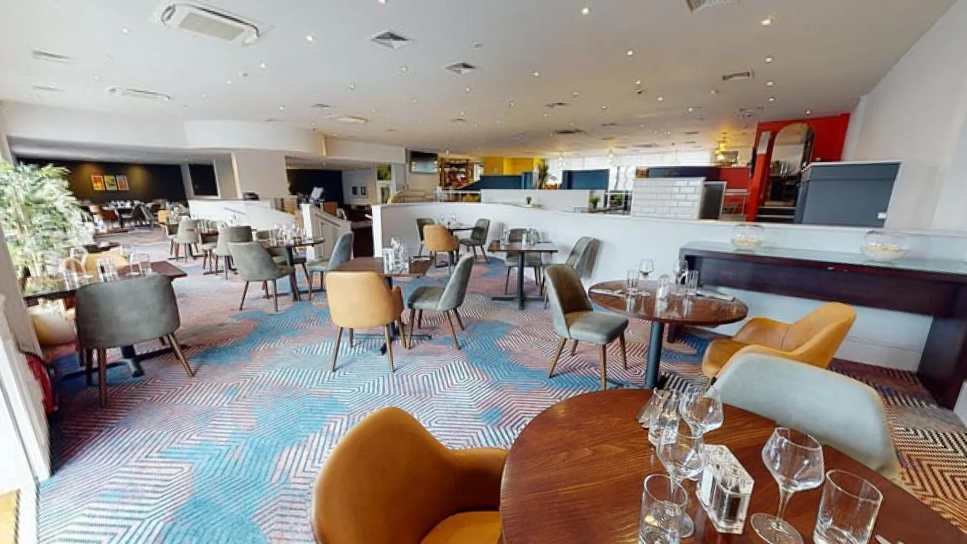 Hotel Holiday Inn Cardiff City By Ihg